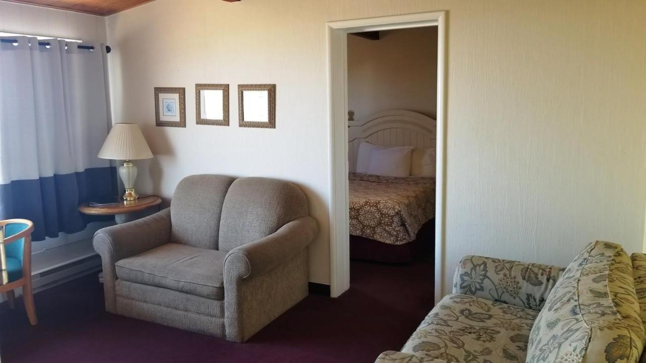 Islander Westport Hotel Buitenkant foto